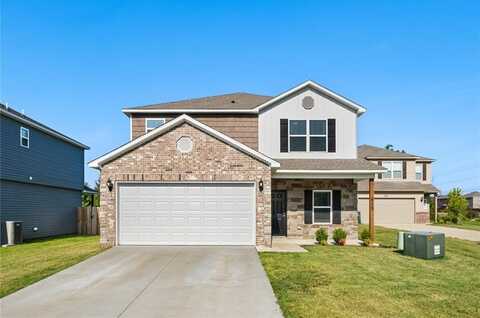 819 E Sparrow CIR, Fayetteville, AR 72701