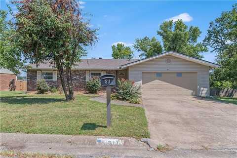 811 S Riviera DR, Rogers, AR 72758