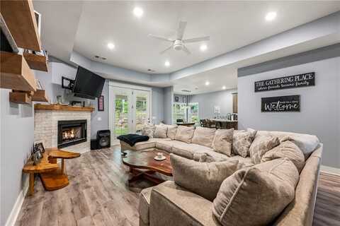 1213 Stokenbury RD, Elkins, AR 72727