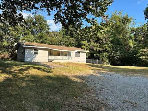 201 N 7th ST, Flippin, AR 72634