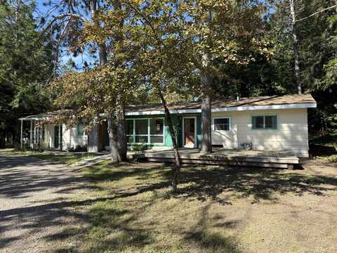 12143 Inverness Trail Road, Cheboygan, MI 49721