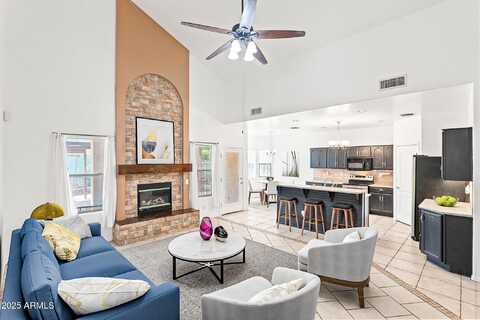 725 W BETH Drive, Phoenix, AZ 85041