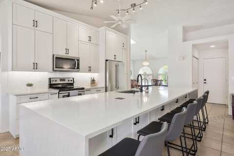 6118 E BLANCHE Drive, Scottsdale, AZ 85254