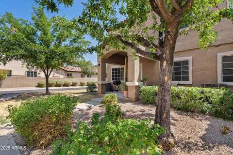125 S 56TH Street, Mesa, AZ 85206