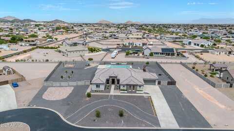 494 W HAXTUN Street, San Tan Valley, AZ 85143