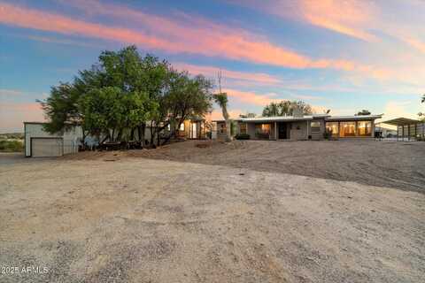 835 W HERMOSA Drive, Wickenburg, AZ 85390