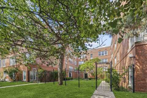 2434 W. FARRAGUT Street, Chicago, IL 60625
