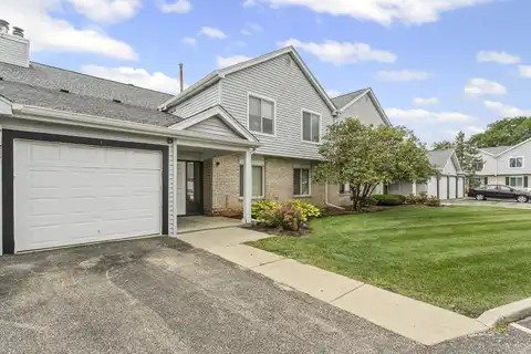 7050 Brighton Court, Woodridge, IL 60517