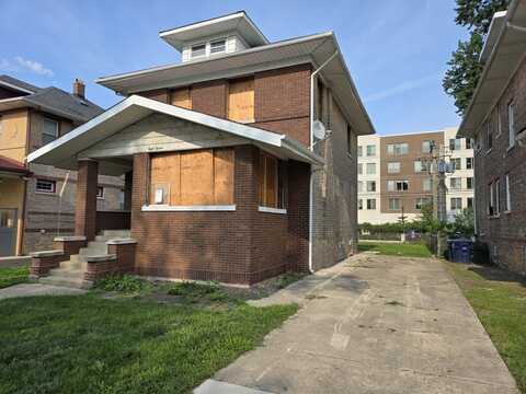 815 S. 6th Avenue, Maywood, IL 60153