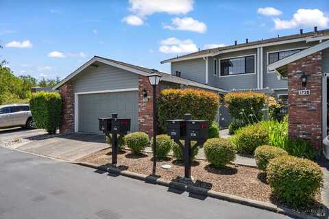 1740 Stuart Court, Benicia, CA 94510