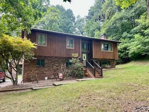 100 Woodview Ln, BECKLEY, WV 25801