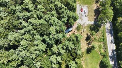 7720 S State Route 20, PIPESTEM, WV 25979