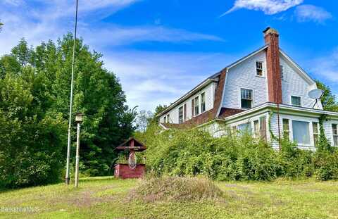 3258 Main St, Becket, MA 01223