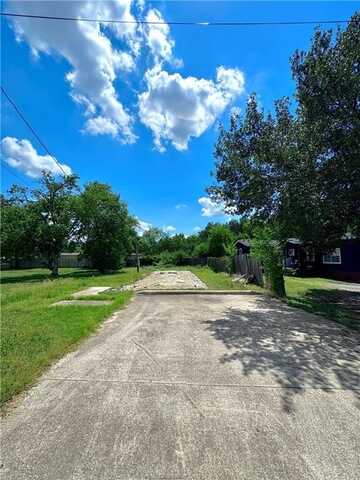 1505 Red Oak Street, Bryan, TX 77803