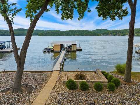 472 Osage Oaks Drive, Climax Springs, MO 65324