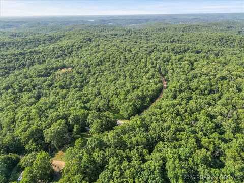 694 Warbonnet Road unit: B, Roach, MO 65787