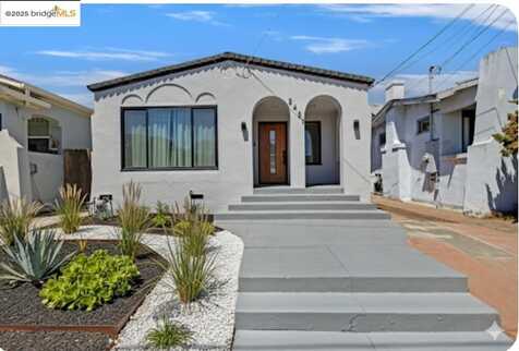 2427 67th Ave, Oakland, CA 94605