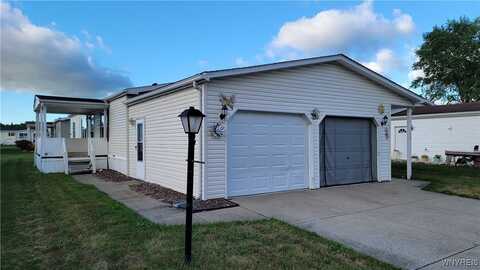 179 Golden Pond, Newstead, NY 14001