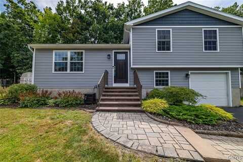 8439 Falcon Dr, Clay, NY 13090