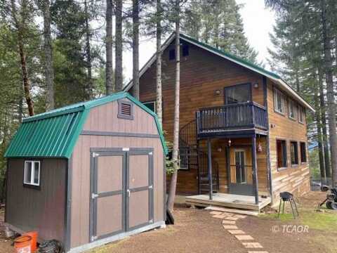 991 Live Oak Rd, Hayfork, CA 96041