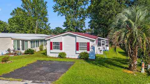 8 Dover St., Murrells Inlet, SC 29576