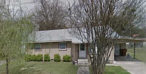 805 W 3rd St, Clarksville, TX 75426