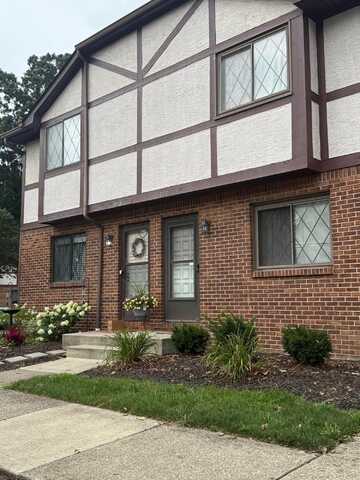 3070 Highcliff Court, Columbus, OH 43231