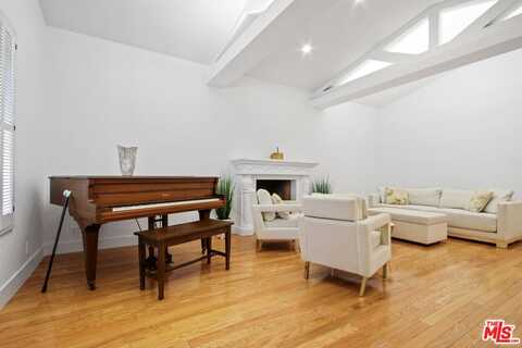 352 S Wetherly Dr, Beverly Hills, CA 90211