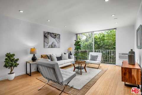 11645 Montana Ave, Los Angeles, CA 90049
