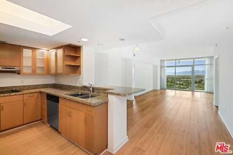 13700 Marina Pointe Dr, Marina Del Rey, CA 90292