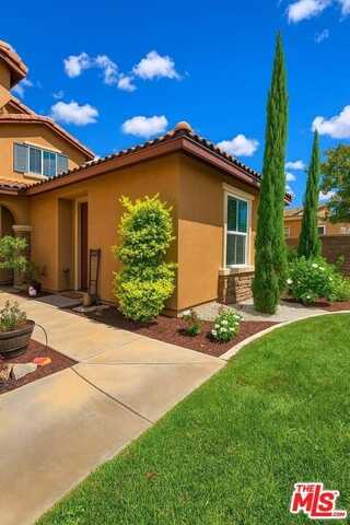 6913 Stillbrook Way, Eastvale, CA 92880