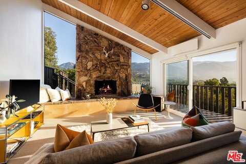 1512 Hillcrest Rd, Santa Barbara, CA 93103