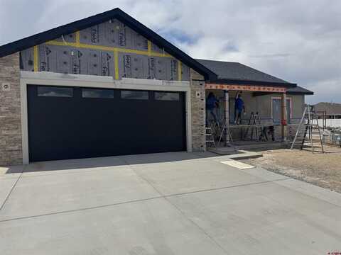 607 Vermillion Avenue, Montrose, CO 81403