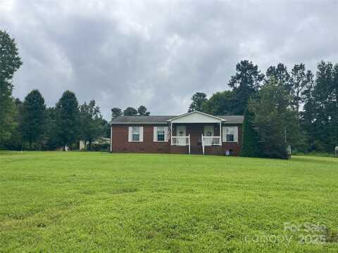 5508-5510 Wrenn Drive, Denver, NC 28037