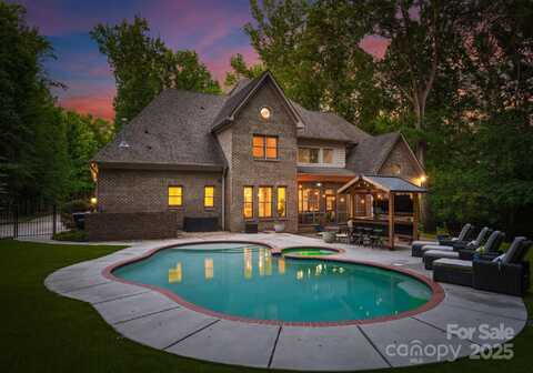 1056 James Madison Drive, Weddington, NC 28104