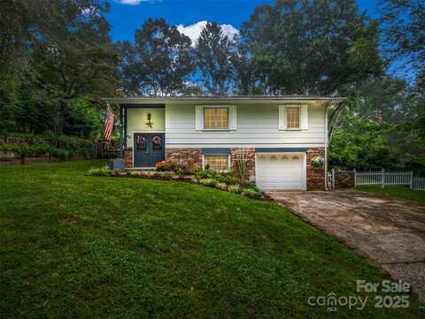 66 Barberry Heights Drive, Brevard, NC 28712