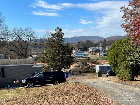 707 Duncan Hill Road, Hendersonville, NC 28792