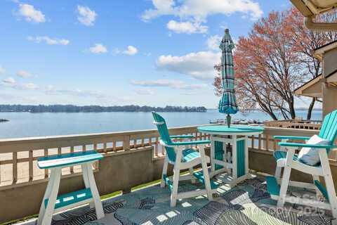 657 Portside Drive, Davidson, NC 28036