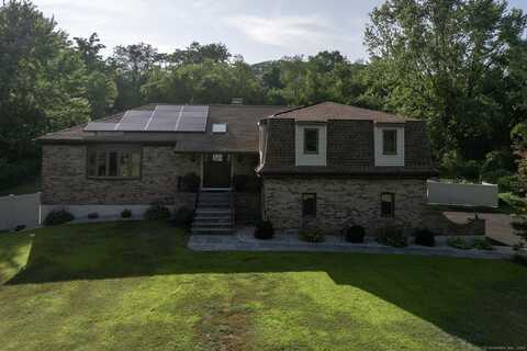 2262 Ridge Road, North Haven, CT 06473