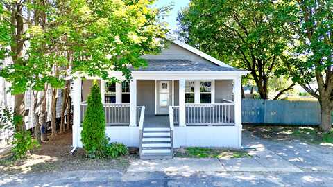 89 Geddes Terrace, Waterbury, CT 06708