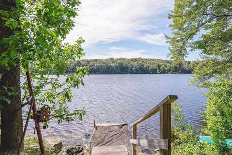 285 East Quasset Road, Woodstock, CT 06281