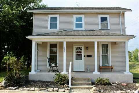 211 E Plum Street, Tipp City, OH 45371