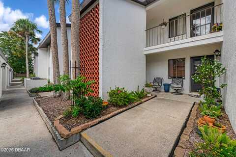 1 Tomoka Oaks Boulevard, Ormond Beach, FL 32174