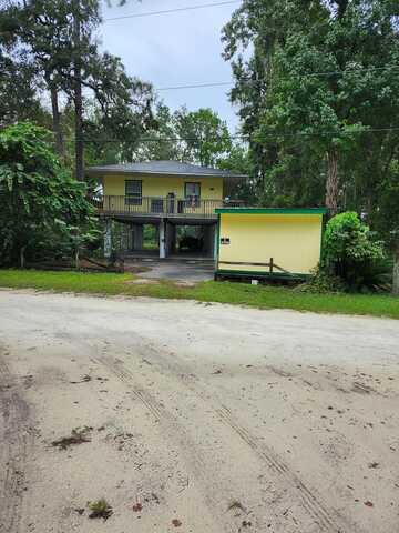 67 837th St, Old Town, FL 32008