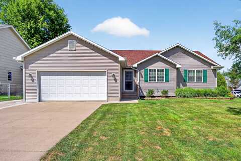 1701 W Wahkonsa Avenue, Polk City, IA 50226