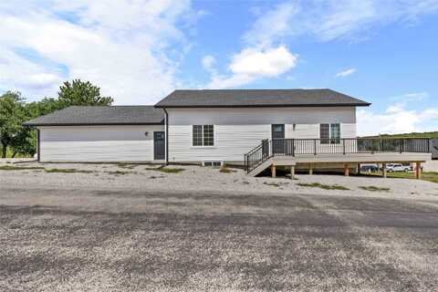 8479 Lakeshore Drive, Dexter, IA 50070