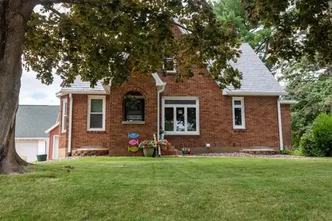 2095 Mullin, Dubuque, IA 52001