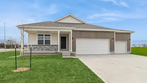 1028 33rd St SE, ALTOONA, IA 50009
