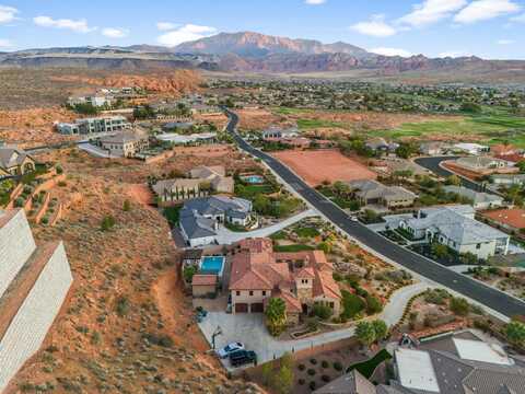 237 N Cliffside DR, Washington, UT 84780