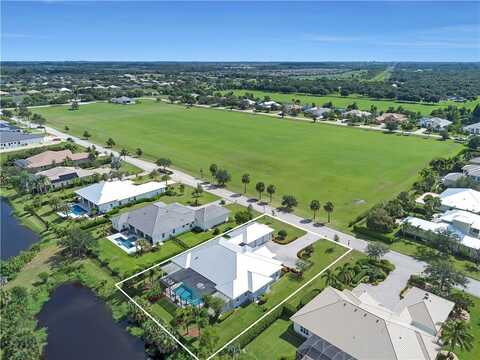 951 W Polo Grounds Drive, Vero Beach, FL 32966